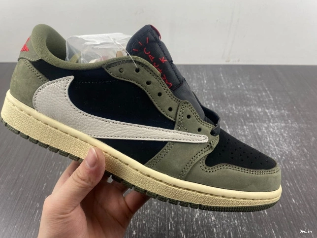 Bmlin OLIVE' AIR SCOTT 1 JORDAN OG LOW DM7866-002 TRAVIS SP 'BLACK X 0717